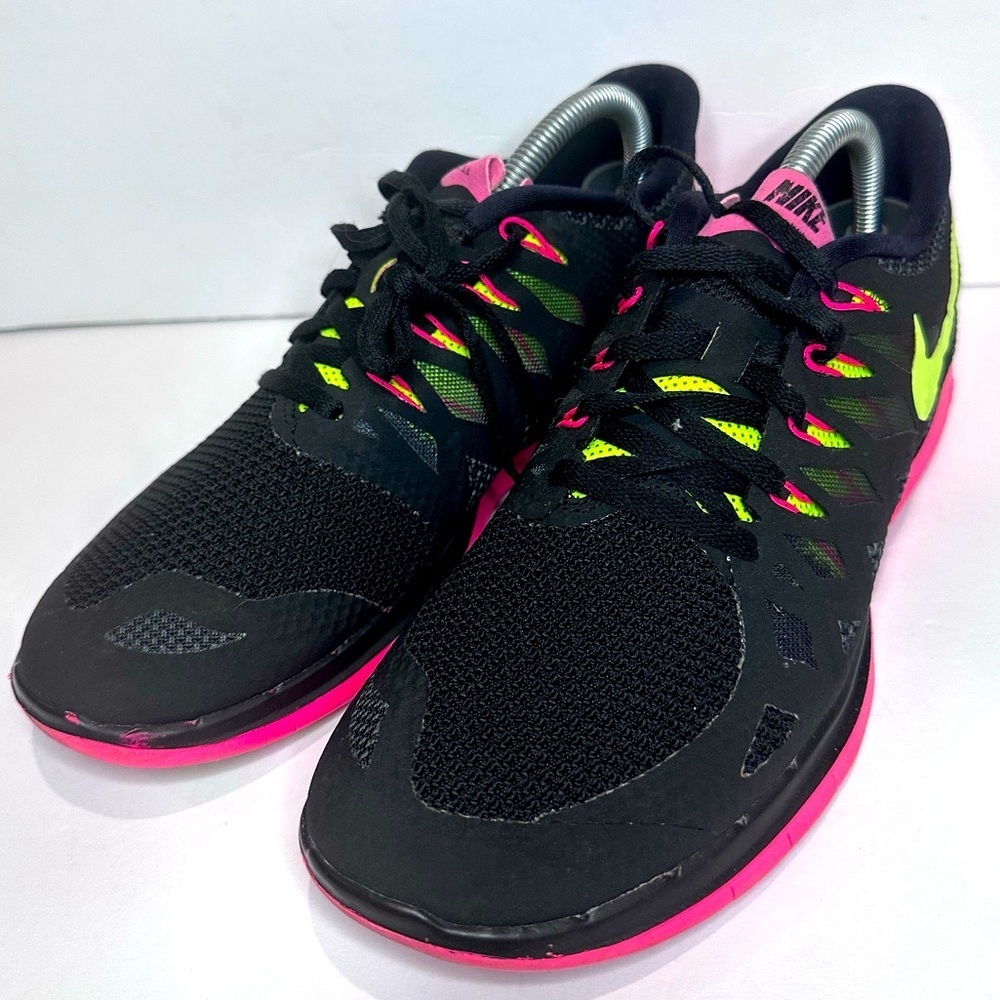 Used Nike Black and Pink Sneakers